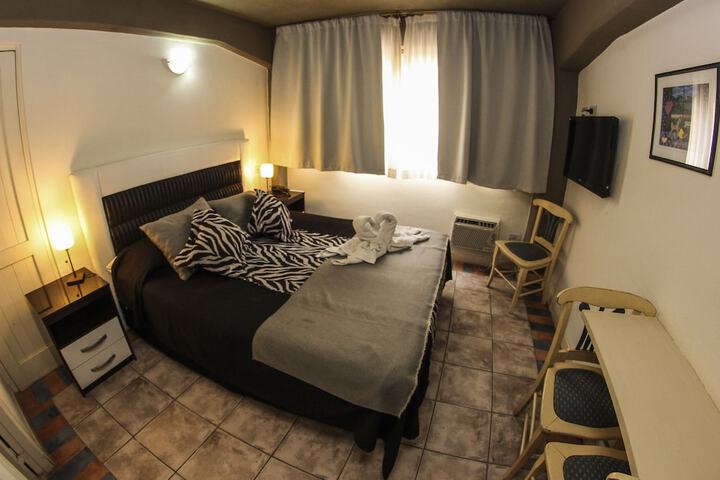 Room 7 of 60