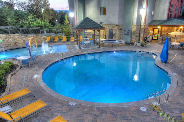 Pool Hotel