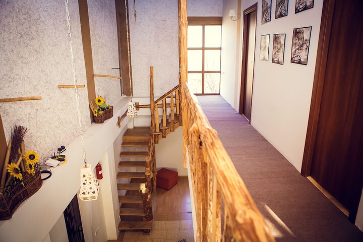 Room 42 of 103