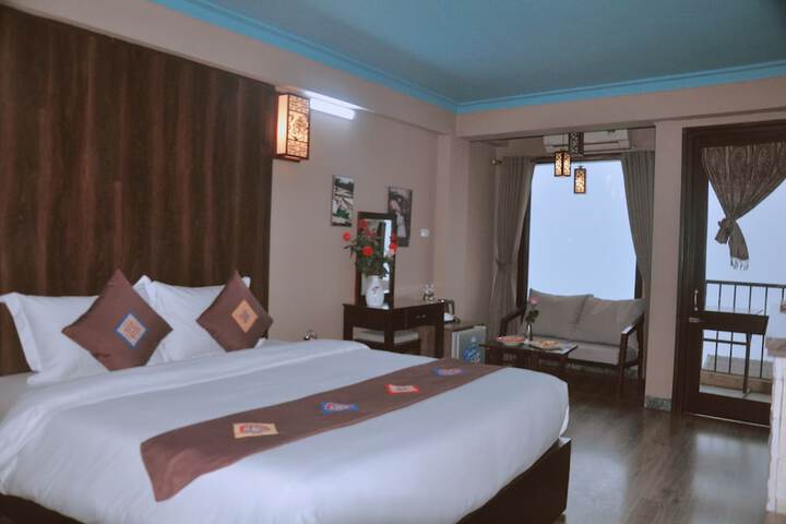 Room 10 of 72