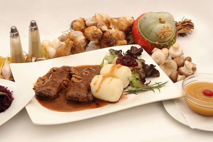 Dining 106 of 142