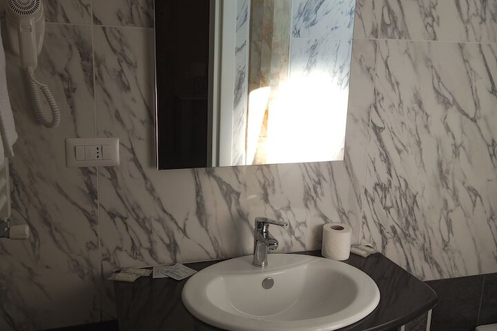 Room 55 of 79