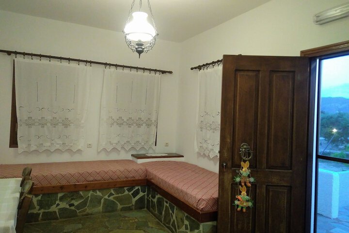 Room 17 of 40