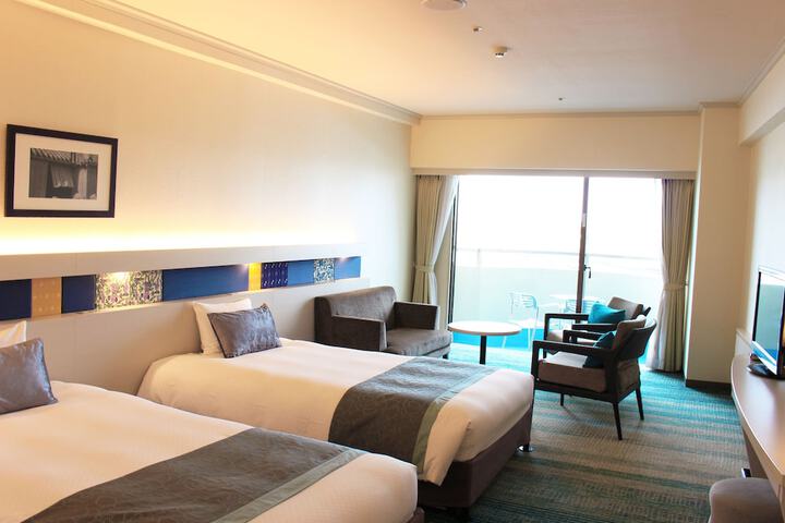 Room 10 of 94