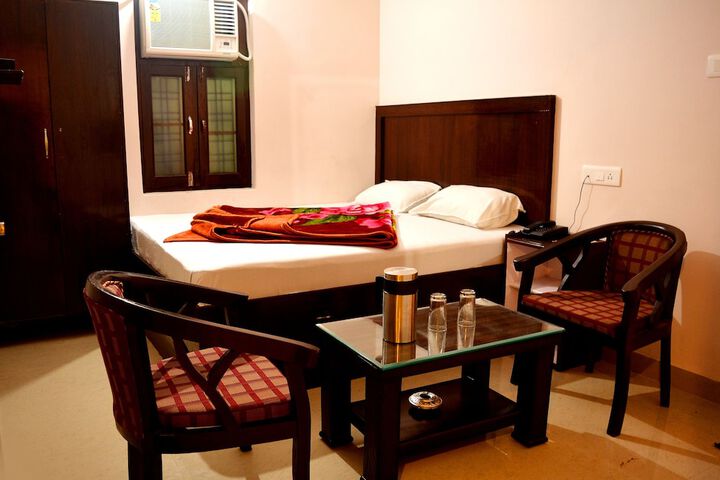 Room 5 of 26