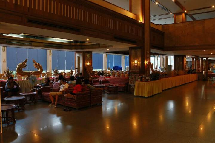 Hotel Interior 7 of 40