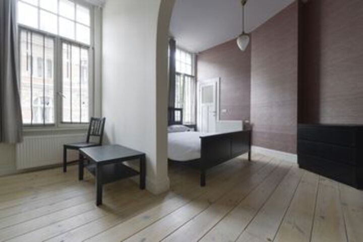 Room 62 of 168