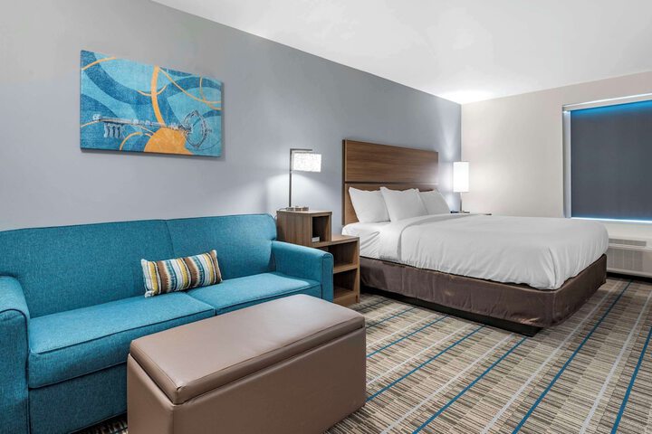 1 King Bed Suite (11 of 11)