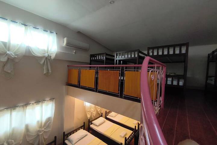 Room 9 of 41