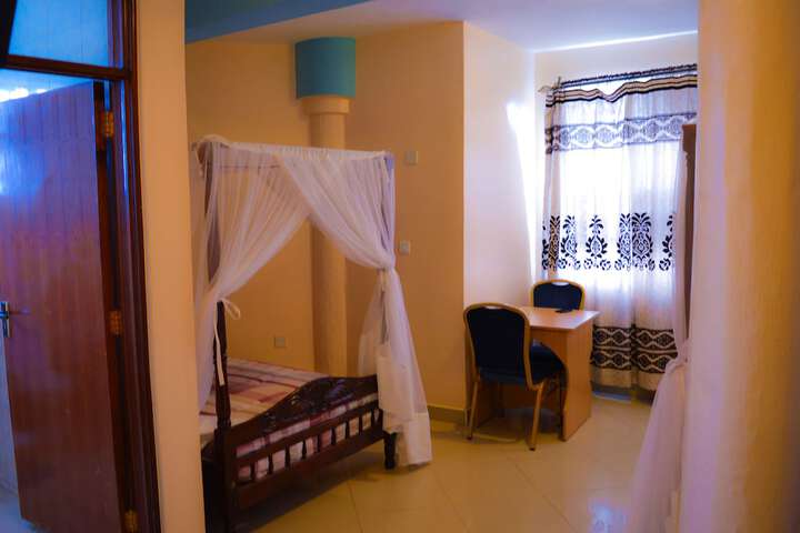 Room 19 of 43