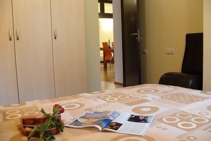 Room 3 of 11