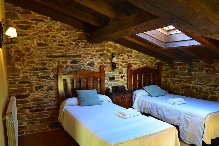 Room 4 of 46