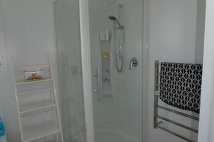 Room 2 of 20
