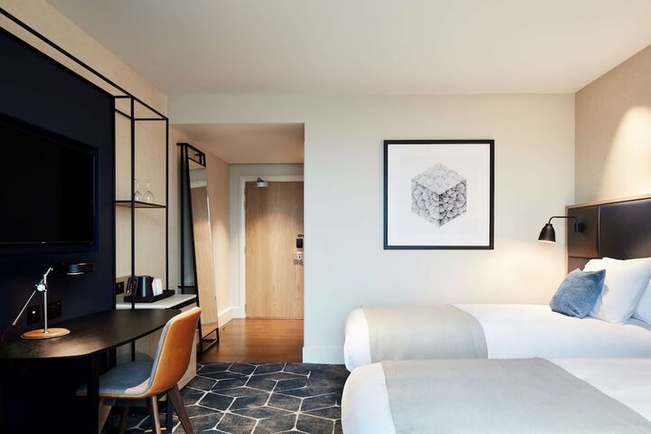 Room 10 of 95