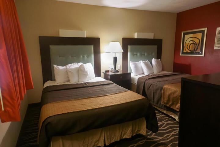 Deluxe 2 Double Beds (3 of 10)