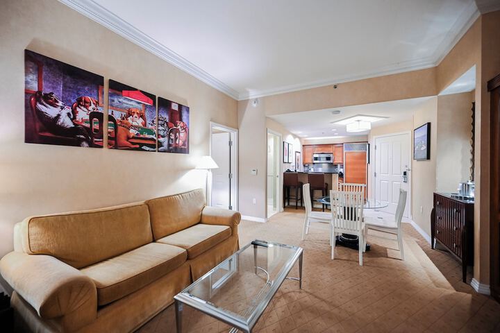 Room 214 of 438