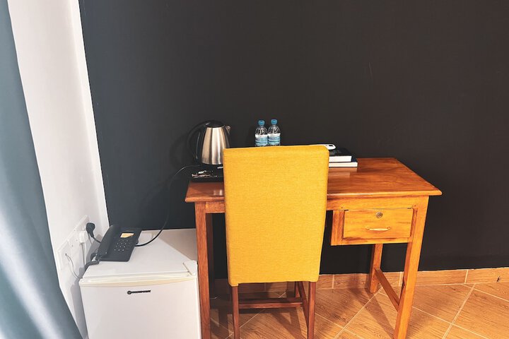 Room 5 of 84