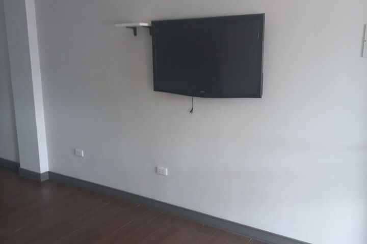 Room 8 of 24