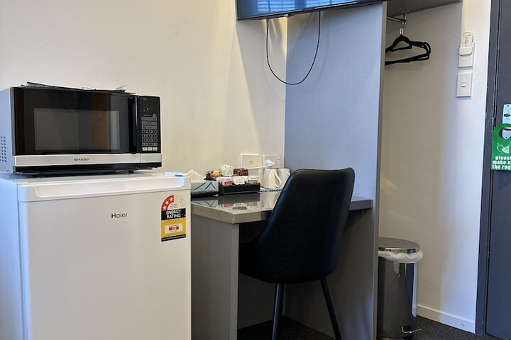 Room 19 of 52
