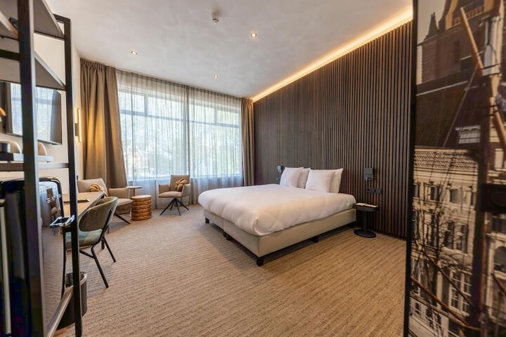 Room 60 of 132