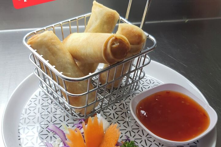 Dining 53 of 56