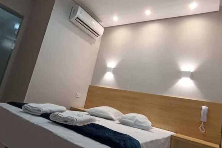Room 7 of 19