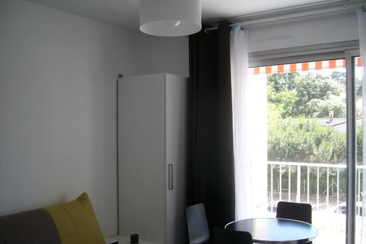 Room 2 of 5