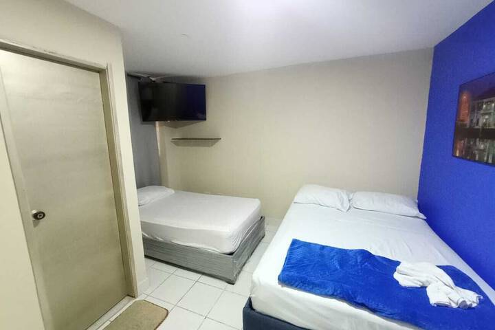 Room 13 of 22