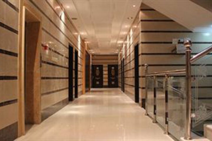 Ballroom/Hall 7 of 16