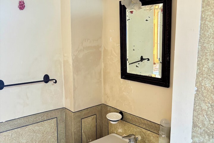 Clean Restrooms