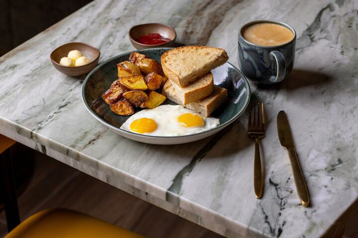 Breakfast meal