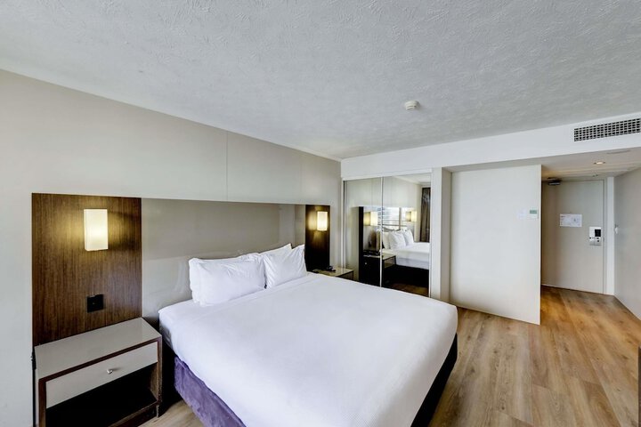 Room 43 of 125