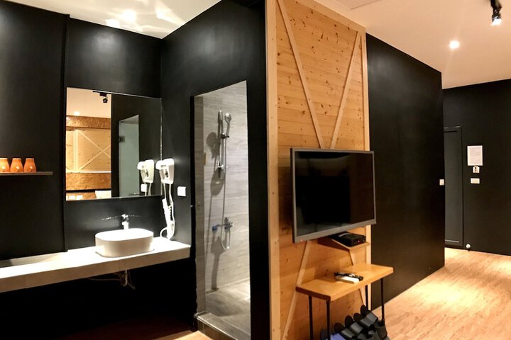 Room 19 of 55