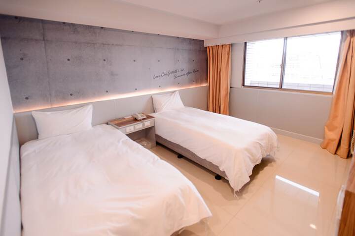 Room 20 of 71