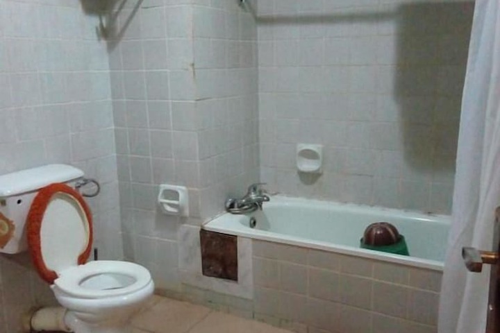 Room 7 of 11