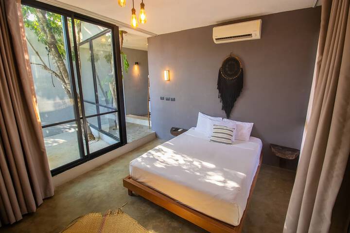 Room 20 of 42