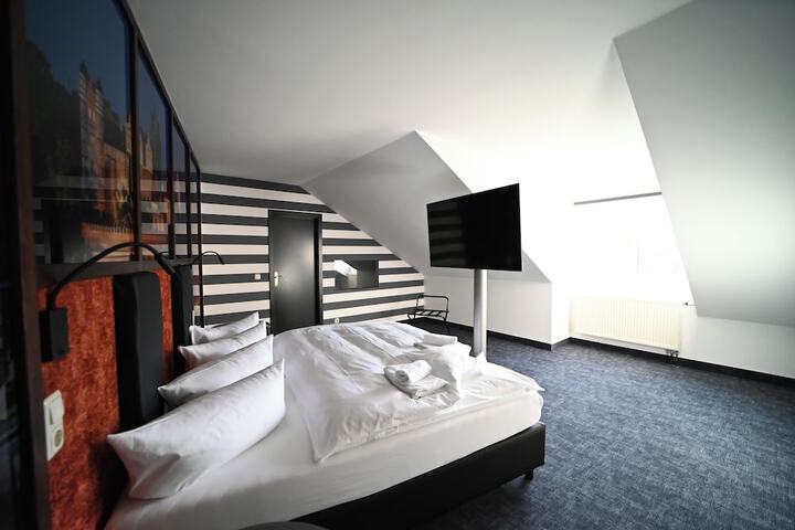 Room 21 of 138