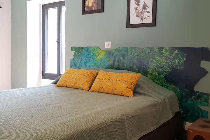 Room 4 of 11