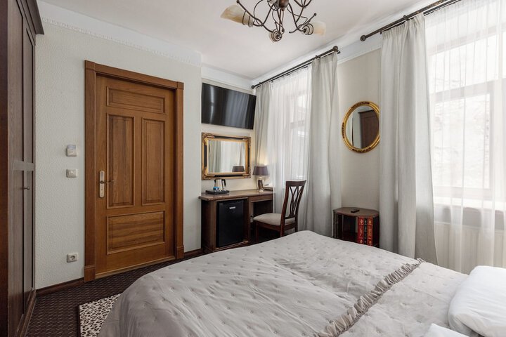 Room 60 of 118