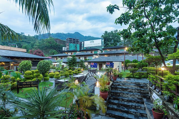 Hotel Exterior 55 of 60