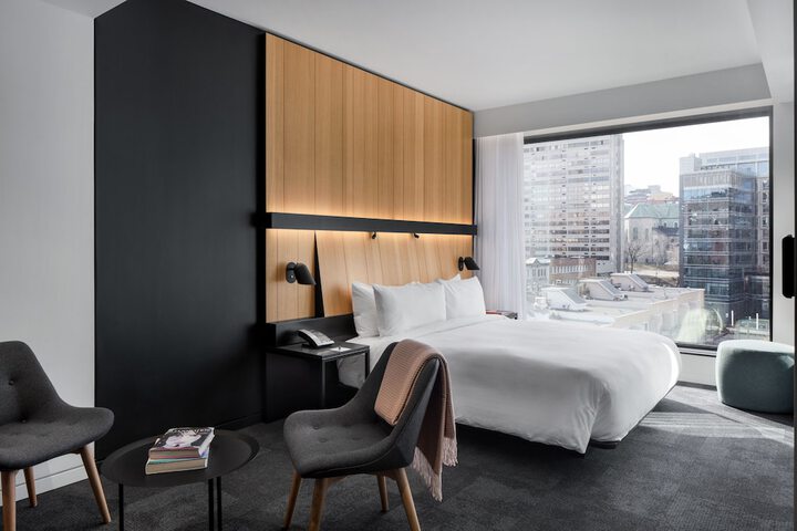Room 15 of 105