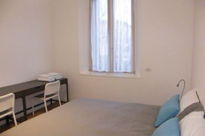 Room 8 of 25