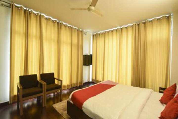 Room 16 of 25
