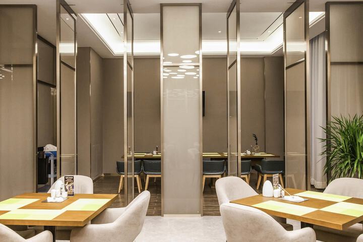 Dining Photos