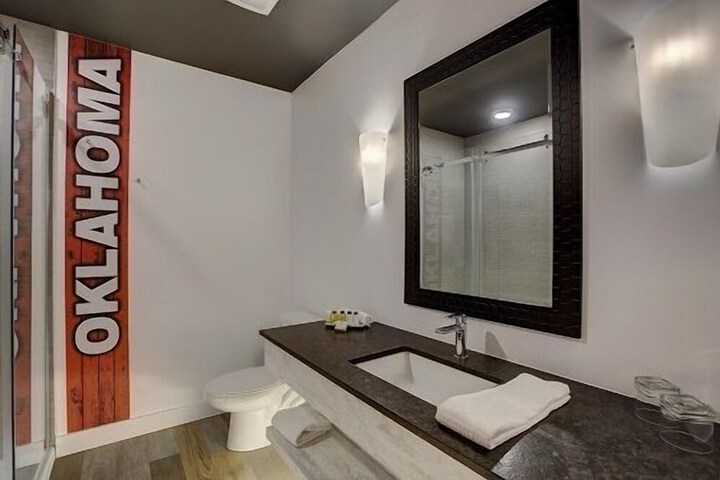 Room 38 of 50
