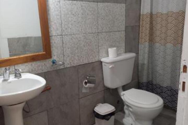 Room 2 of 25