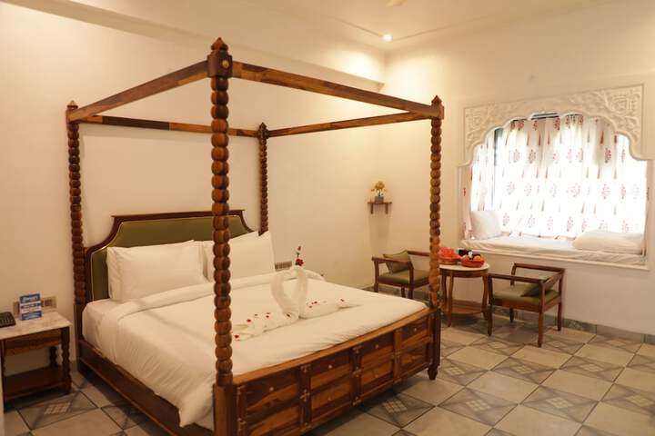 Room 15 of 22