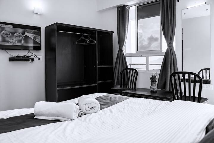 Room 70 of 78