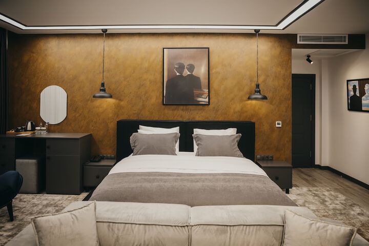 Room 13 of 67