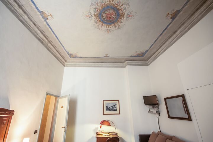 Room 6 of 58